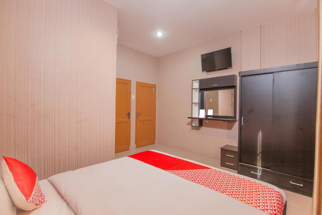 Oyo 2310 Residence 68 Pematangsiantar Extérieur photo