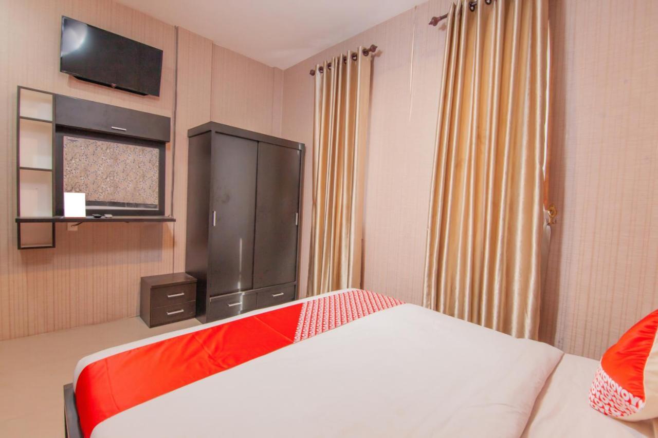 Oyo 2310 Residence 68 Pematangsiantar Extérieur photo