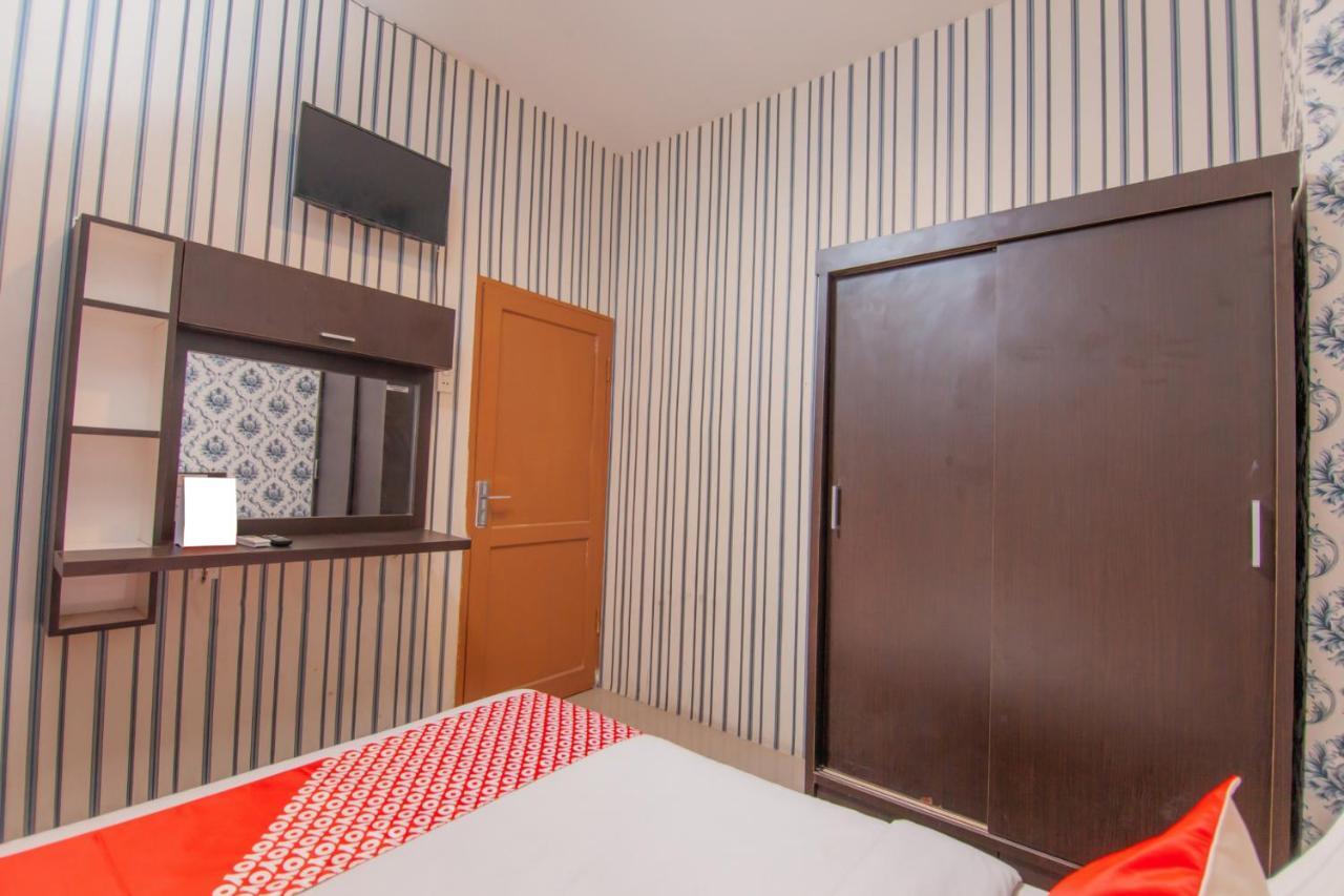 Oyo 2310 Residence 68 Pematangsiantar Extérieur photo